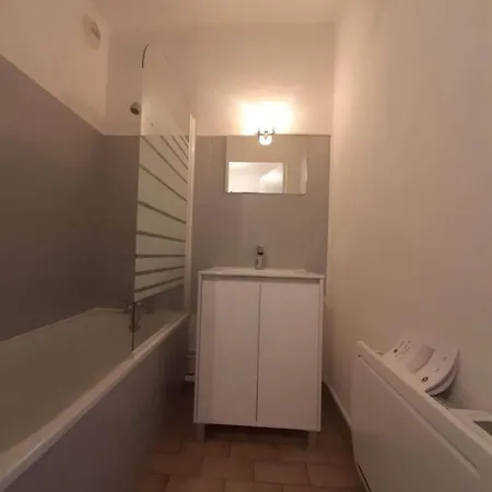 Lägenhet With Pool Close To The *