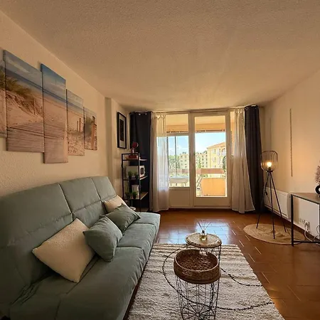 With Pool Close To The * Fréjus