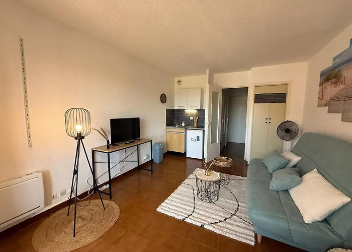 With Pool Close To The * Fréjus